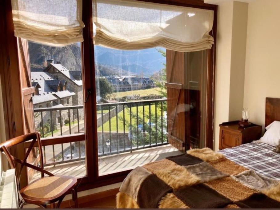 Elegante Apartamento En Escarrilla Con Vistas Al Valle Екстериор снимка